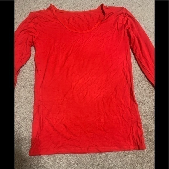 Red long sleeved Tee size Small - Picture 7 of 8